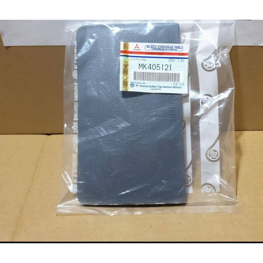 TUTUP SEKRING DASBOR
MITSUBISHI CANTER ORIGINAL