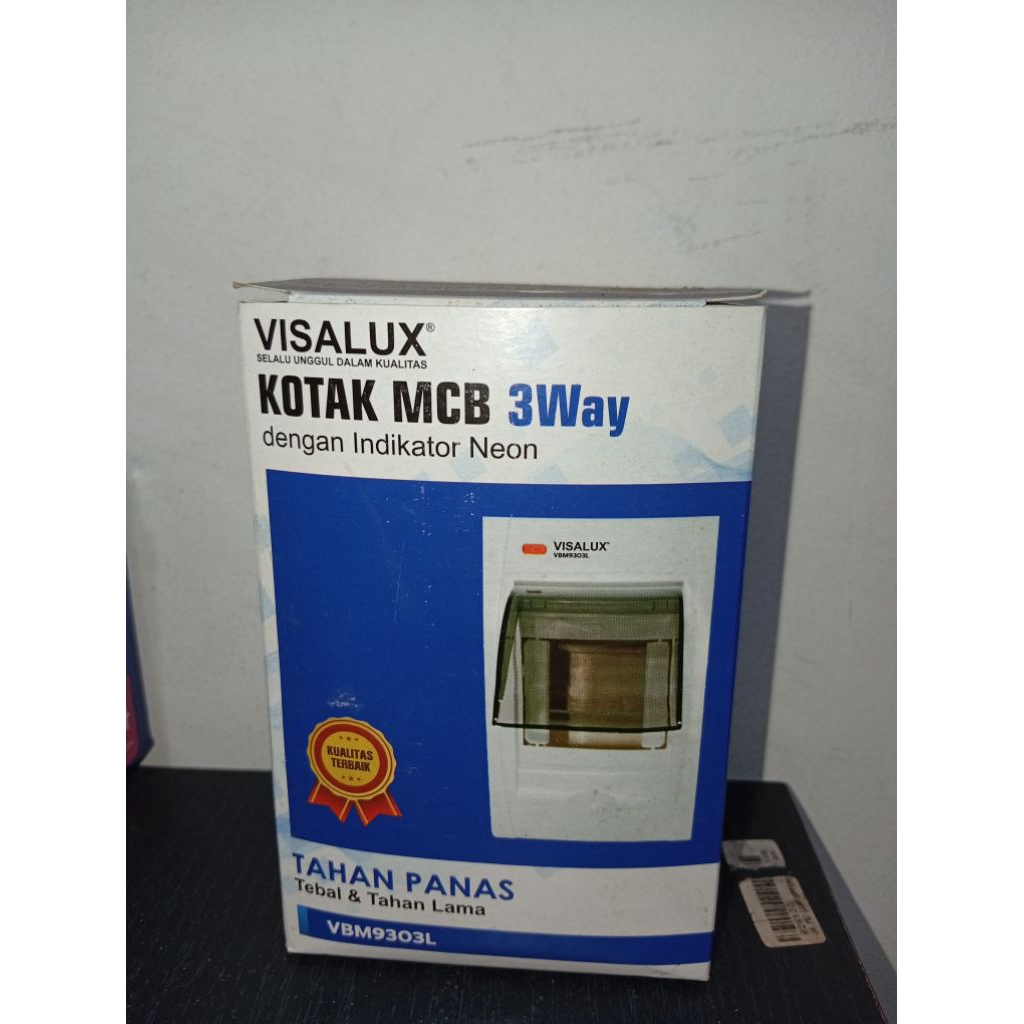 Visalux Box MCB 3 Grup dengan Indikator Lampu dan Tutup Aman