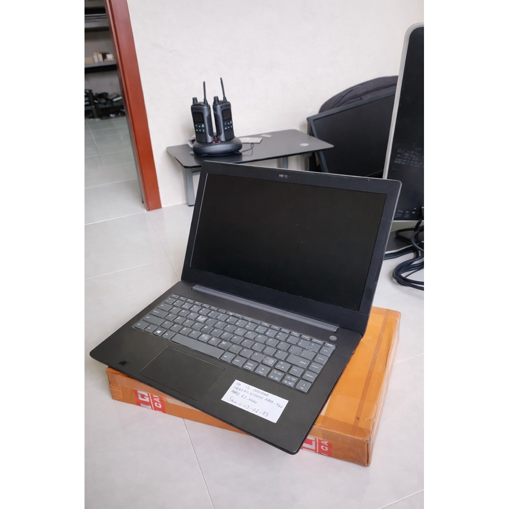 Laptop Lenovo V330 14IKB Core i3 7130U Tanpa Ram/HDD Minus Layar WS Keyboard Baterai