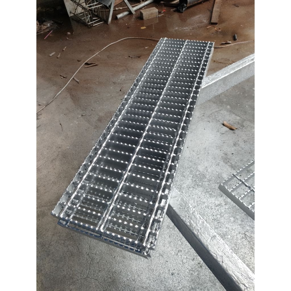 GRATING STEEL GALVANIS CUSTOM