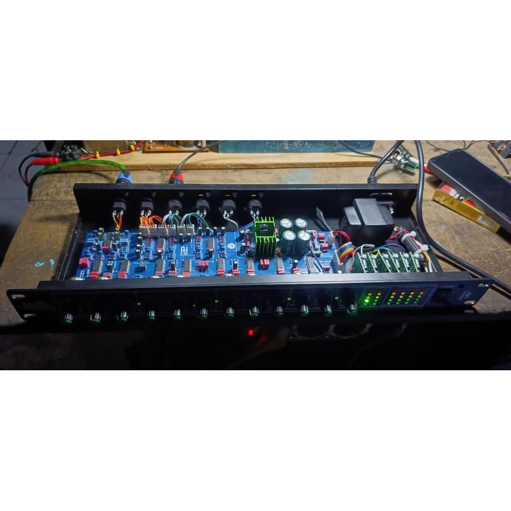 ALMS Rakitan Josjis 2in 4out (4way)