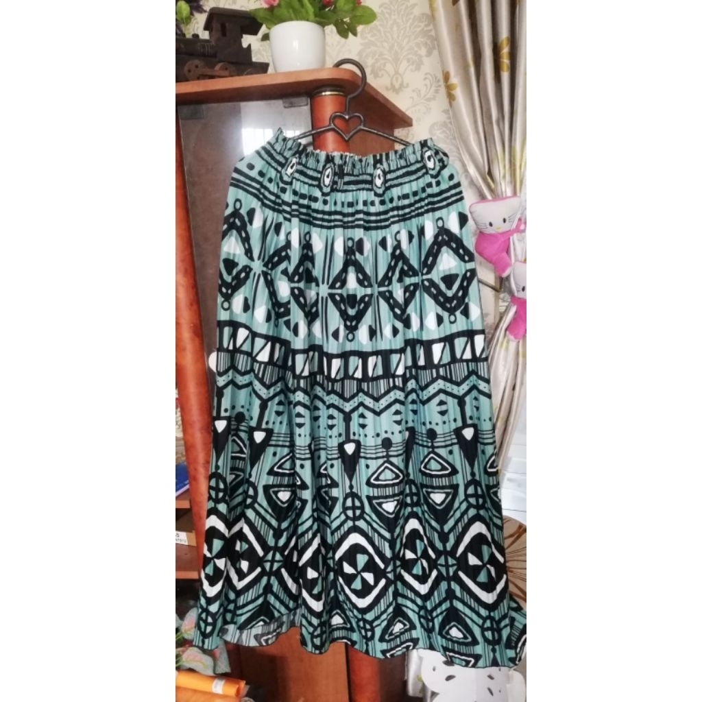 PRELOVED ROK PANJANG WANITA
