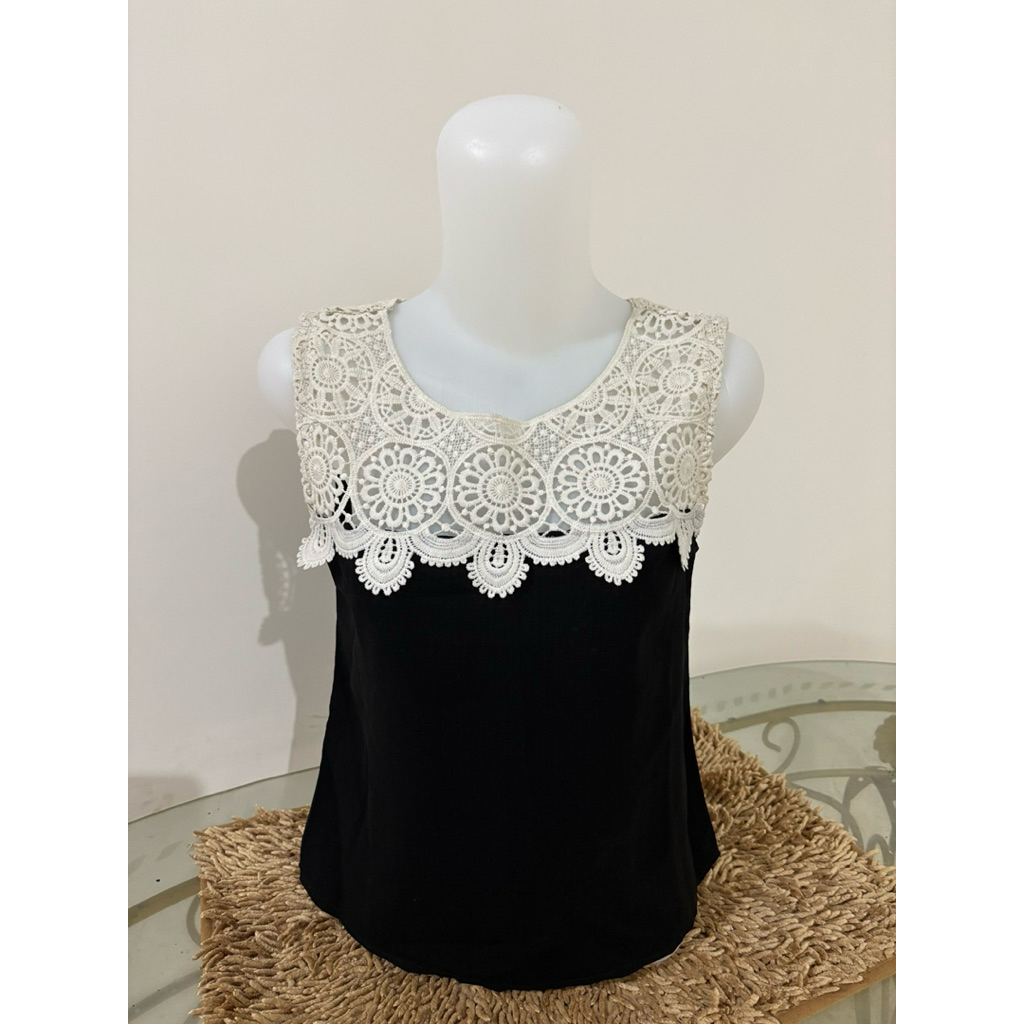 PRELOVED BAJU ATASAN RENDA