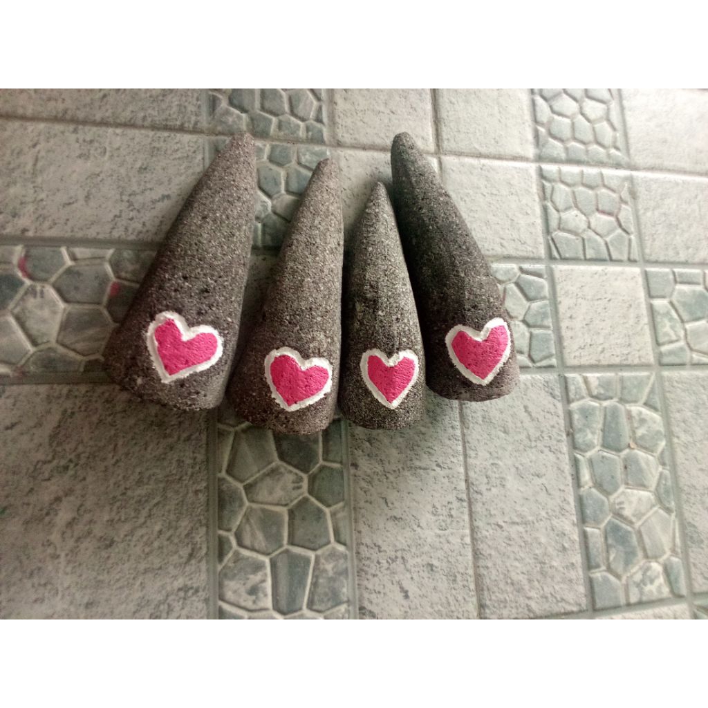 Ulekan batu gunung Merapi