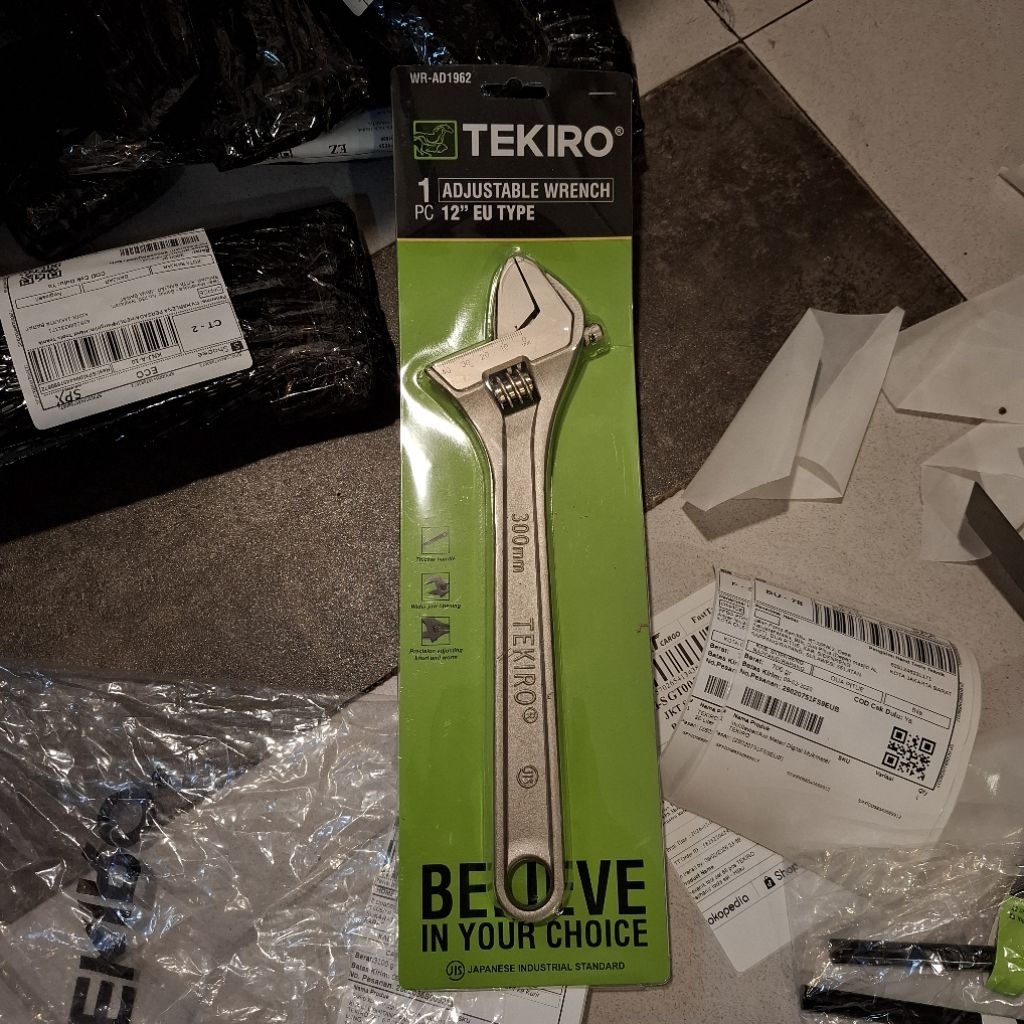 kunci inggris 12" inchi Tekiro