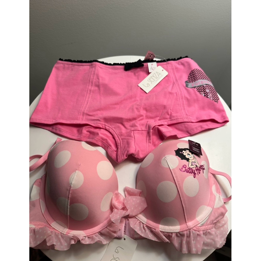 La Senza set