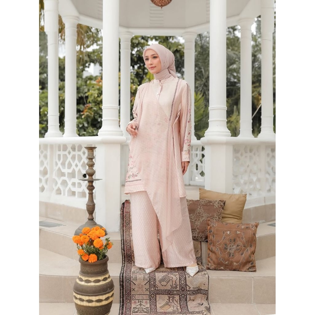 Shi By Shireen Sungkar Serina Set