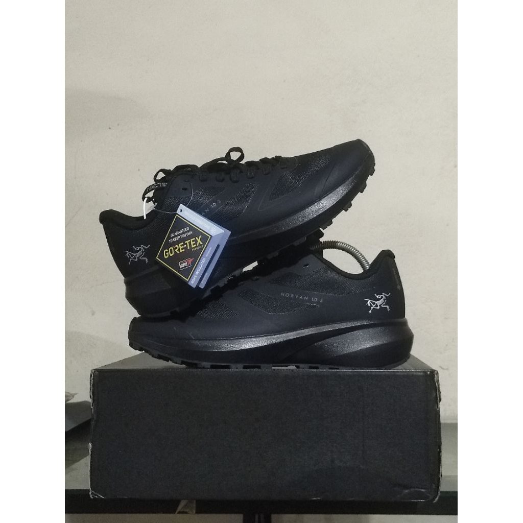 Sepatu Outdoor Terbaik Arcteryx Norvan LD Goretex
