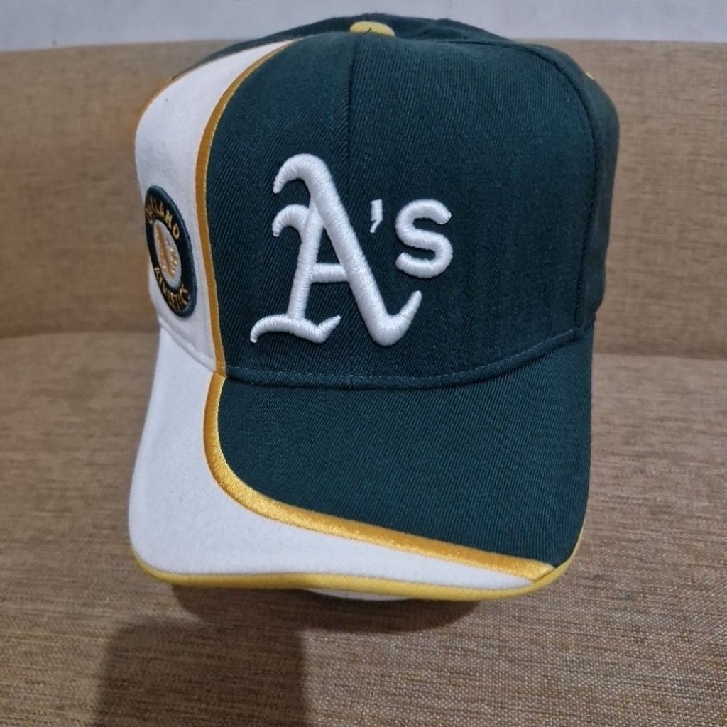 topi mlb As