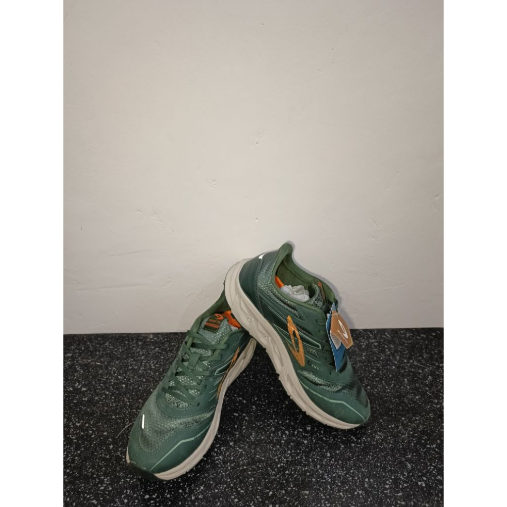 sepatu trail running yuza evo 910