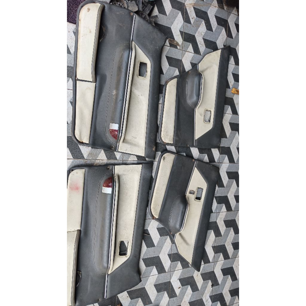 doortrim mazda 323elite trendy