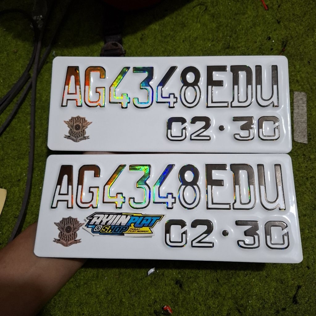 PLAT NOMER PUTIH FONT HOLOGRAM