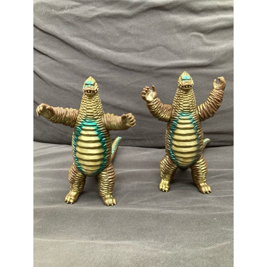 Sofubi Kaiju Ultraman vintage Red king