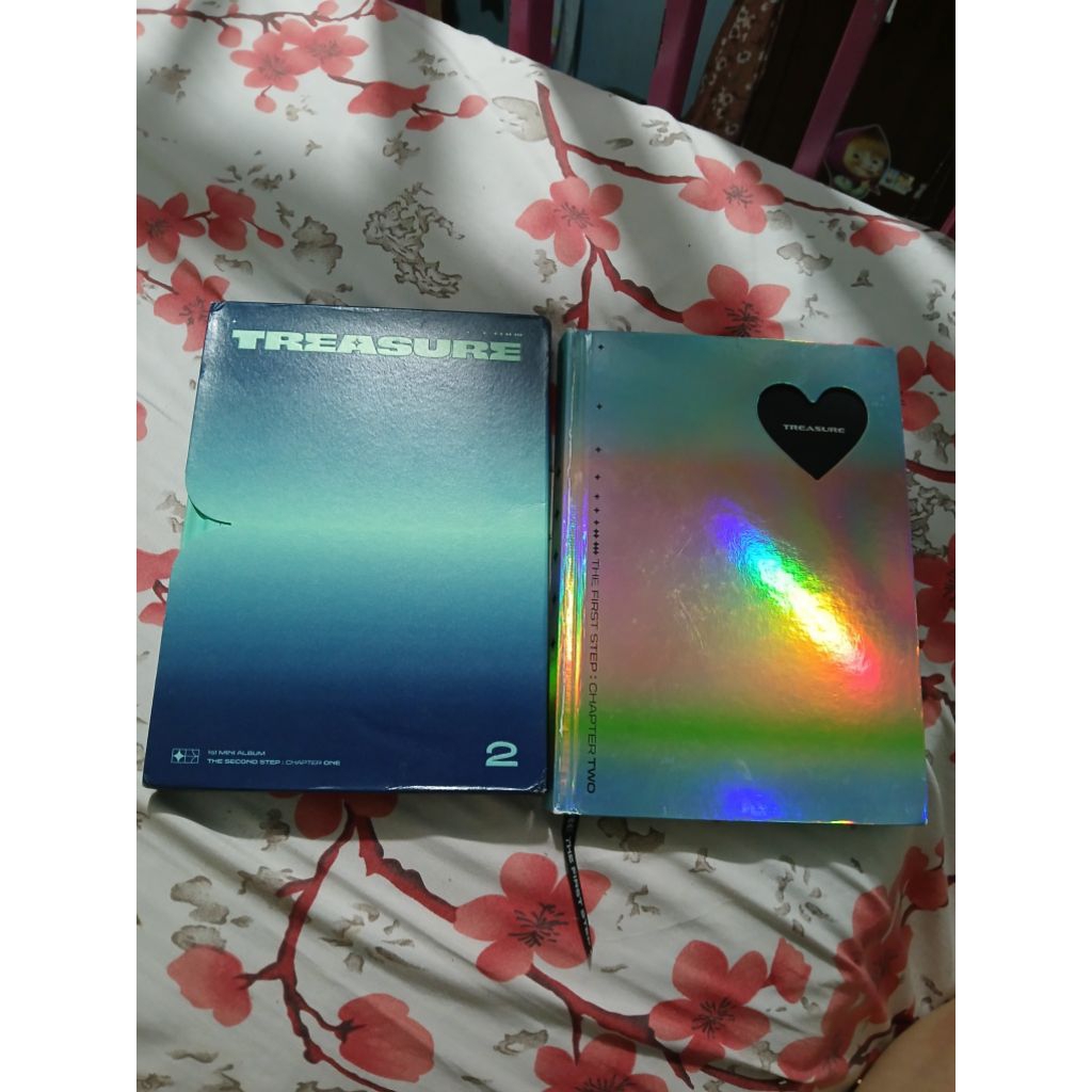ALBUM ONLY TREASURE PRELOVED ALBUM