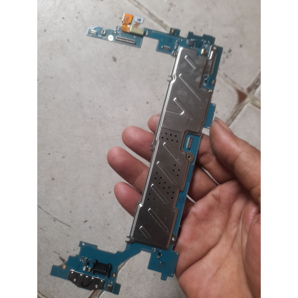 Mesin Samsung Tab 3 T211 Minus (deskripsi)