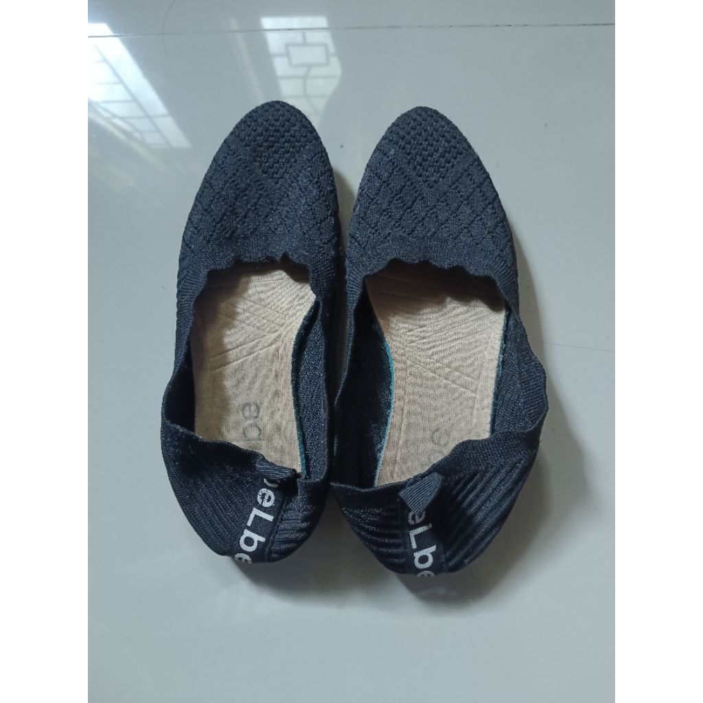 Preloved daltu slip on brand (belbe) uk 38