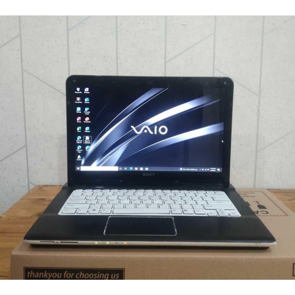 Laptop Sony Vaio SVE14A16FAS, Core i7 - 3612QM, ##DualVga, Ram 4 Gb/750Gb, Lengkap, Black White