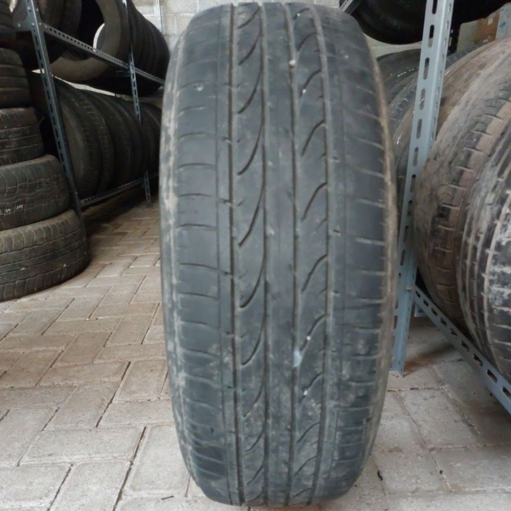 Ban Second 215/60 R17 Bridgestone Alenza Copotan