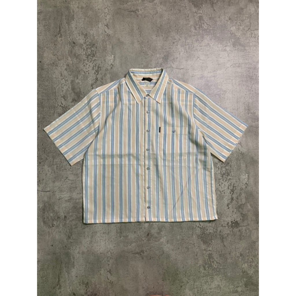 boxy shirt (2823), size L fit XL (64cm x 59cm)