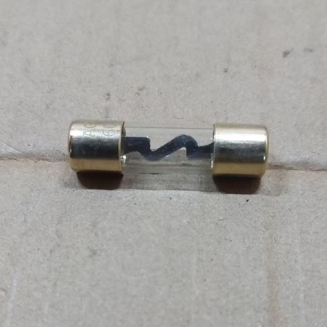 sekring sekering fuse aki mobil 60 Ampere