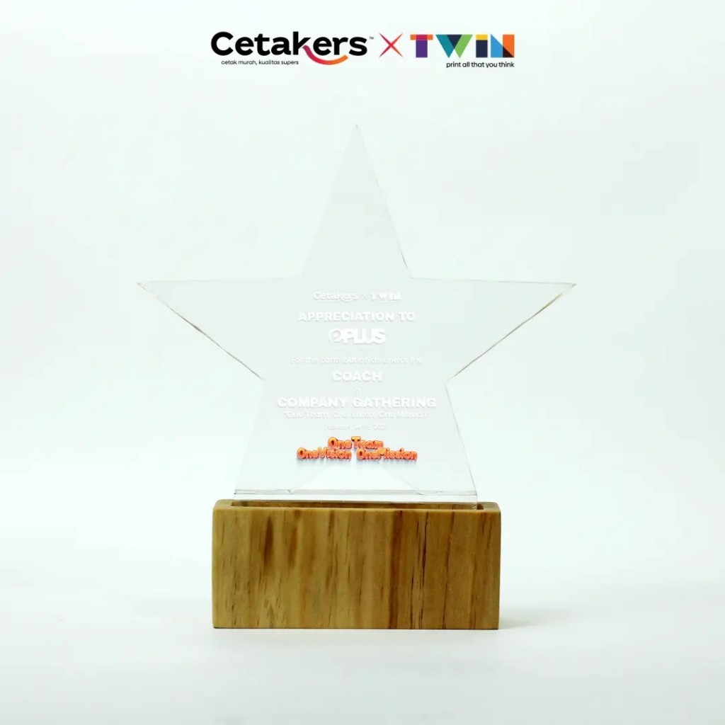 Plakat Akrilik Kayu - Custom Bintang- PAK-26