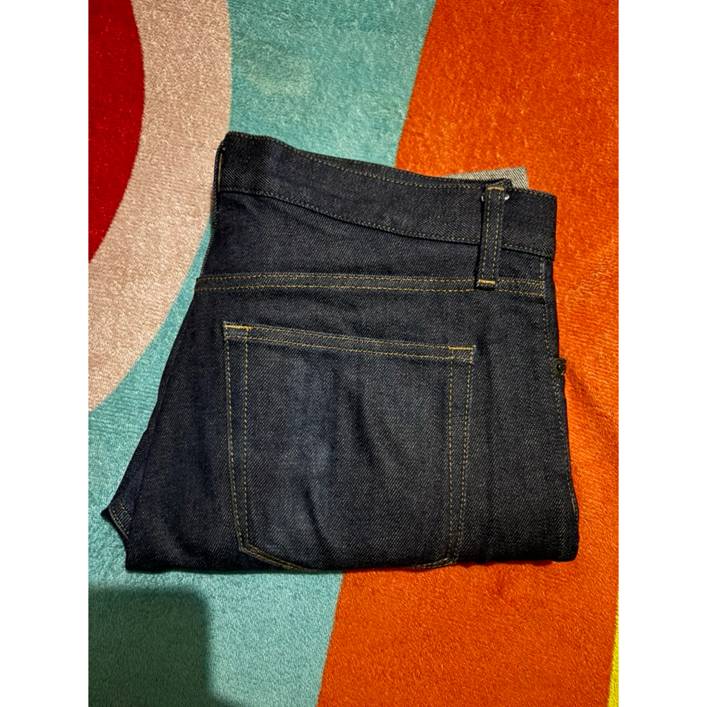 UNIQLO SELVEGE DARK INDIGO SIZE 31