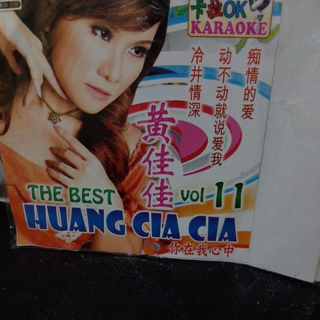 VCD versi Mandarin bisa berkaraoke bersama Huang Cia cia original