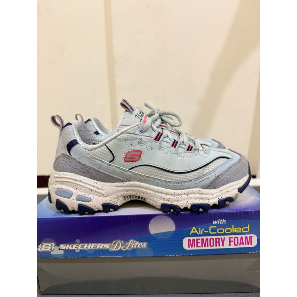 preloved Skechers D’Lites Light Blue 23cm