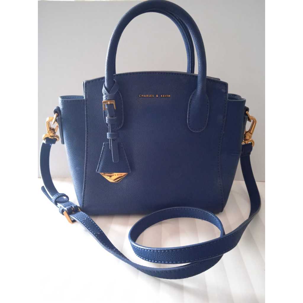 PRELOVED - Tote Bag - Sling Bag - Pouch - Tas Selempang Wanita- Hand Bag - Bekas