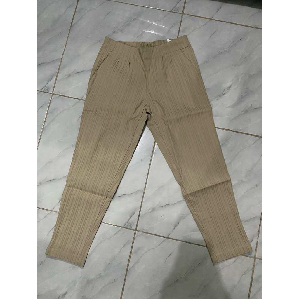 Preloved Celana Wanita Details #48