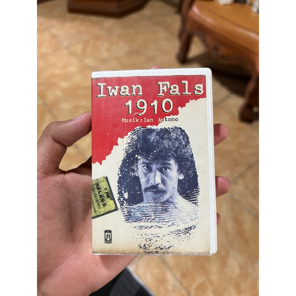 kaset pita iwan fals 1910