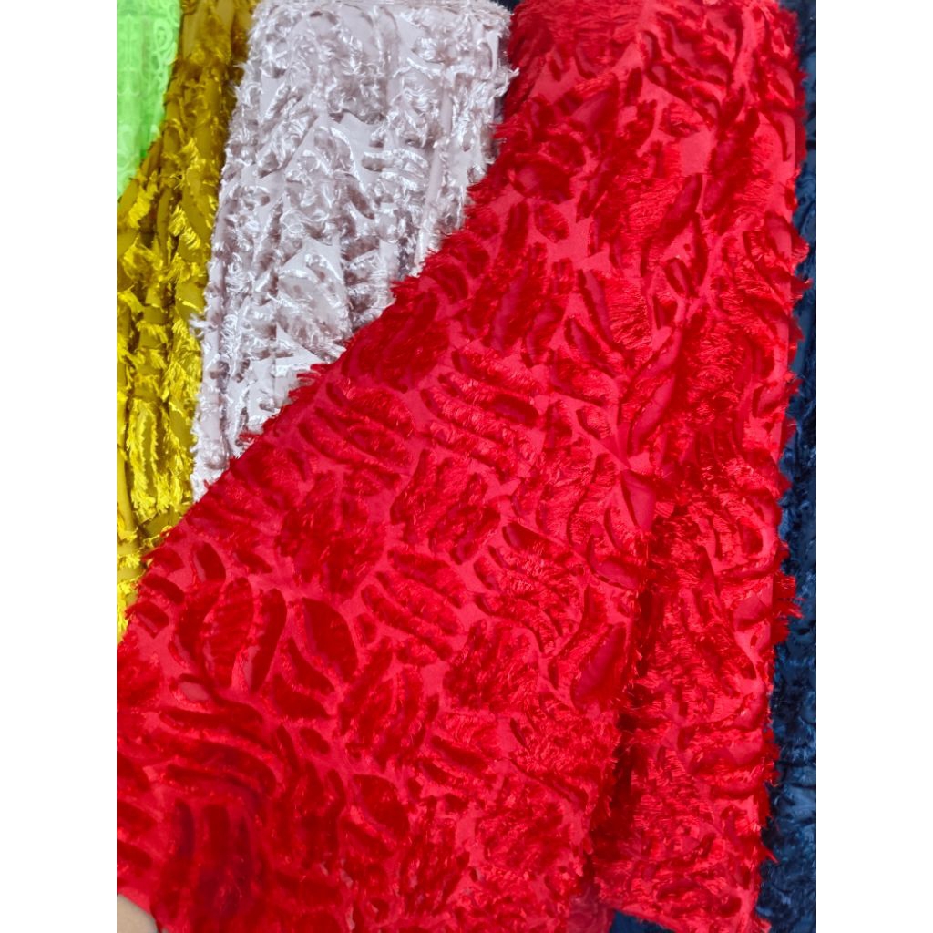 kain bahan organza bulu² timbul/ bahan adem, lembut dan manis ( harga per setengah meter)