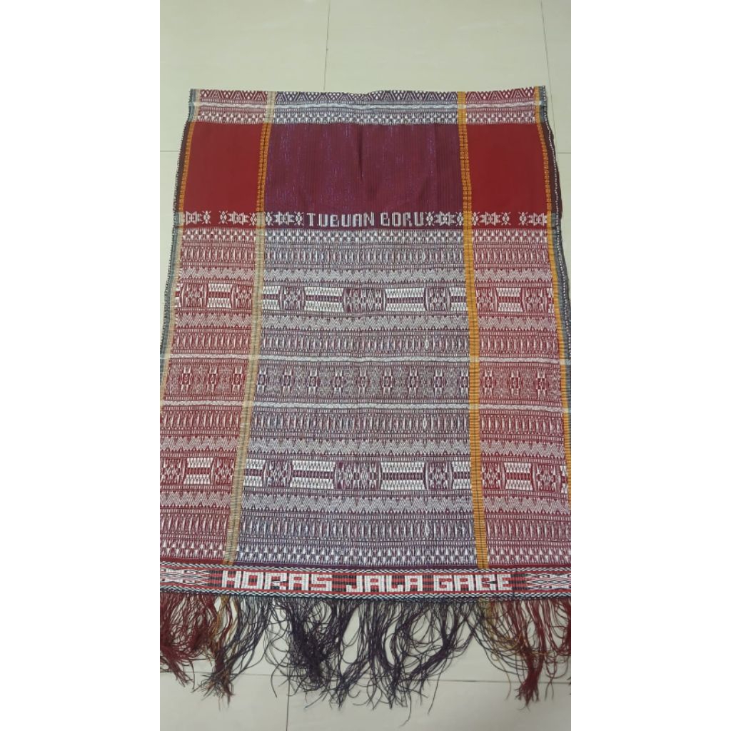 ULOS RAGI HOTANG KLASIK ULOS RAGI HOTANG TENUN TANGAN TARUTUNG WARNA MERAH MARON SILVER ULOS HELA RA