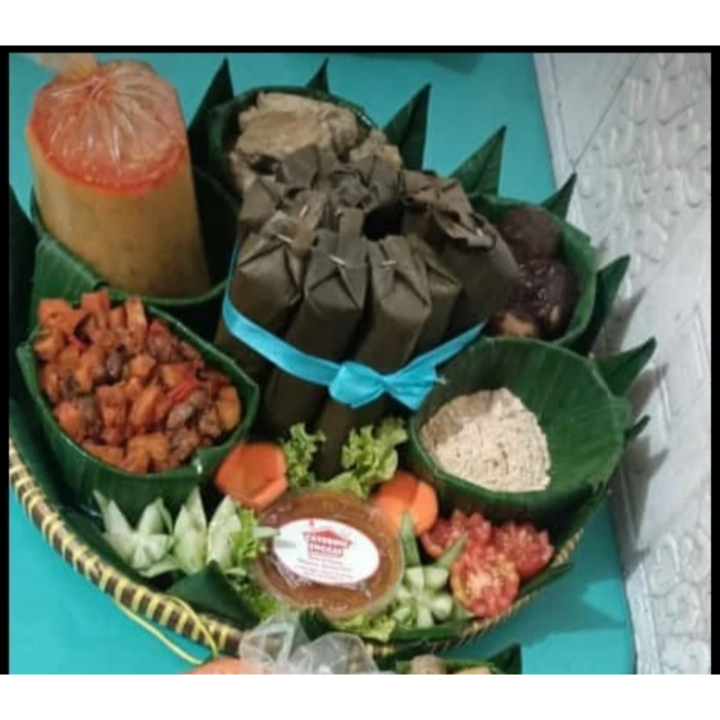 Paket lontong cap gomeh berbagai ukuran  porsi