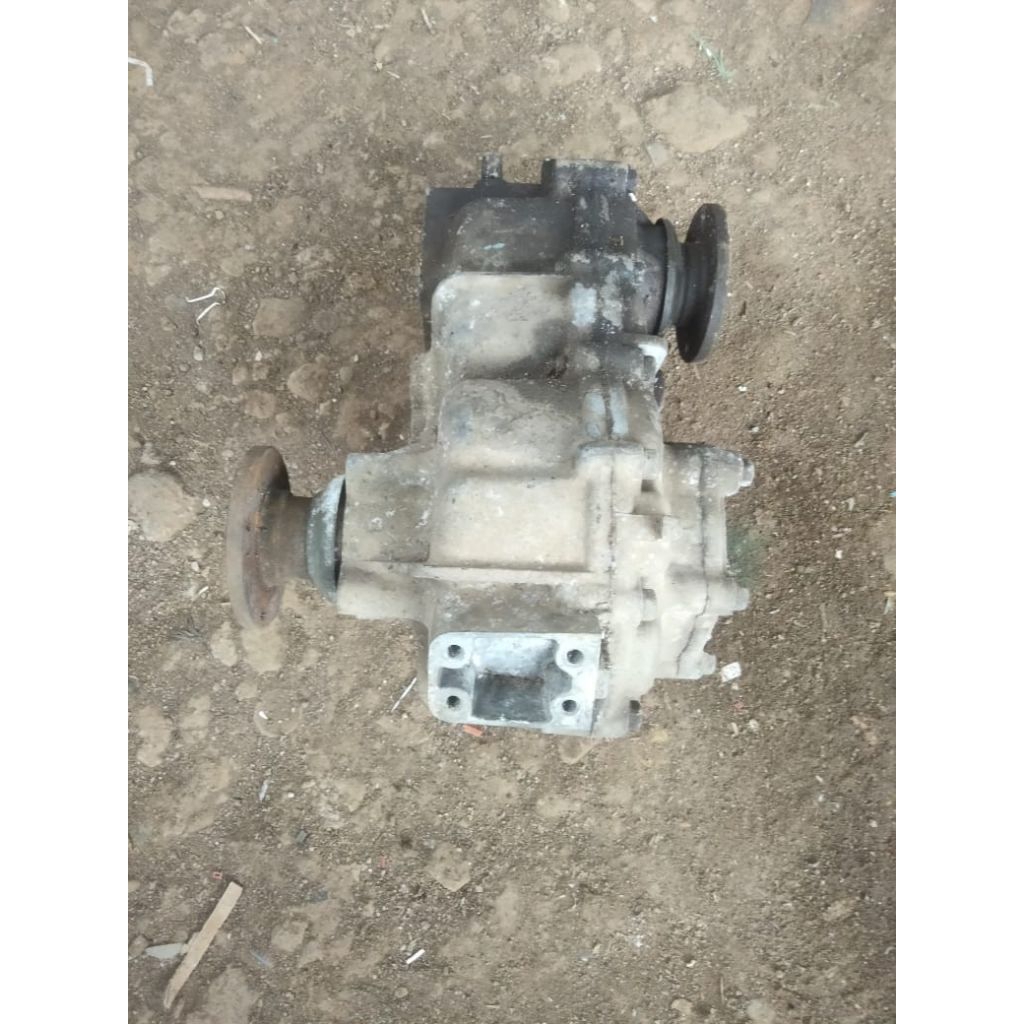 Transmisi tc transfercase jimmy katana 4x2 second original