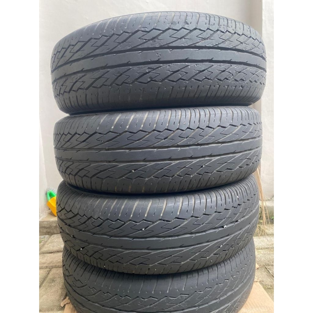 ban 185/65/5 merek dunlop sp300