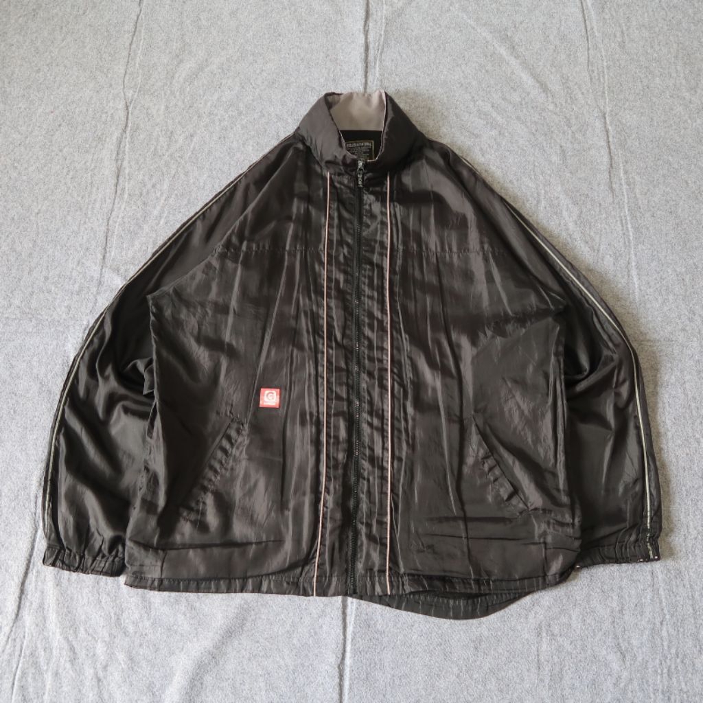 Nepuca Windbreaker Jacket