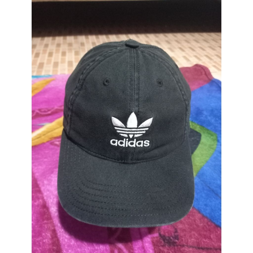 Preloved Topi ADIDAS TREFOIL Baseball