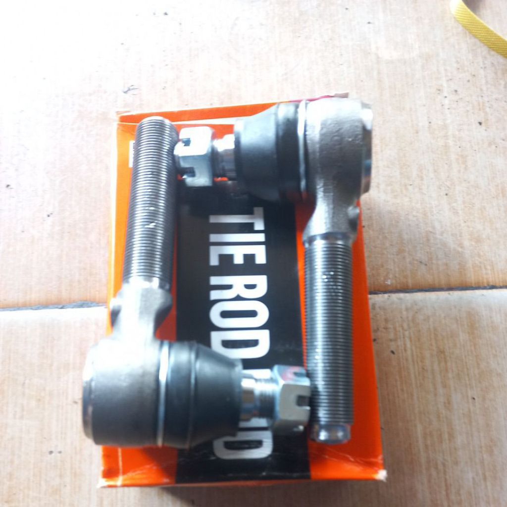 Tie rod end dina dutro 555