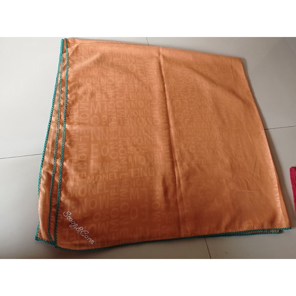 preloved hijab monel scoop&cone