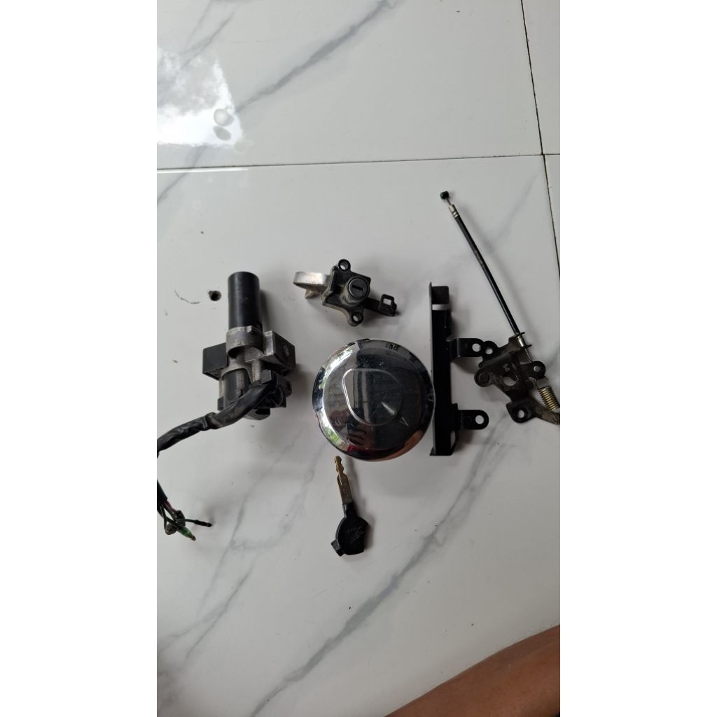 kontak set Tiger Revo