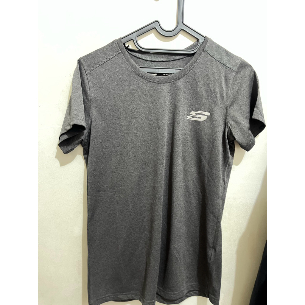 PRELOVED (NEW) Kaos olahraga wanita Skechers Sport