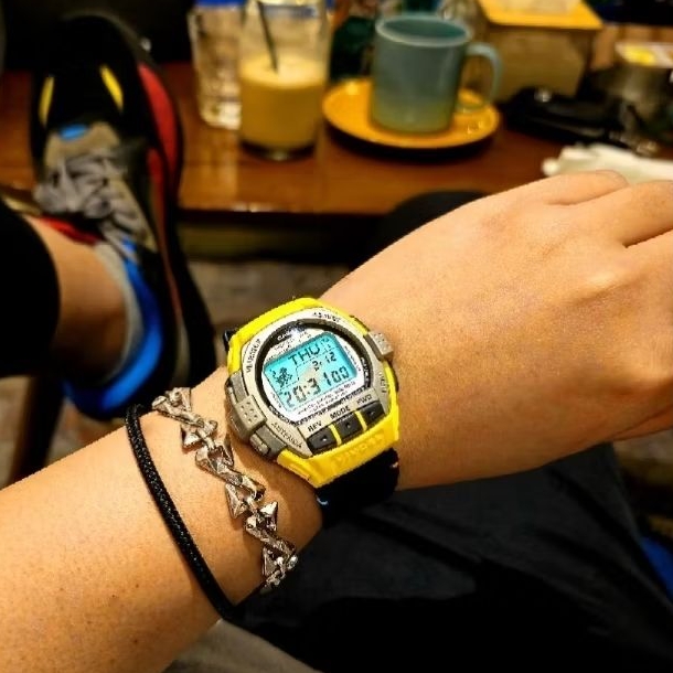 Vintage Casio VCL-100S, very rare color