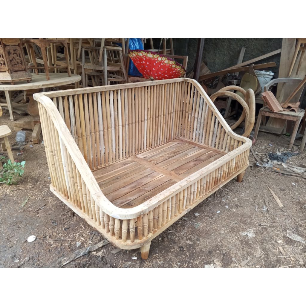 Bangku Jari Jari Unik Kayu Jati Bubut