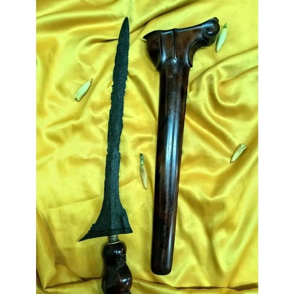 Keris Bethok Sepuh Original Tangguh Kabuduan Warangka Sandang Walikat - Keris Majapahit