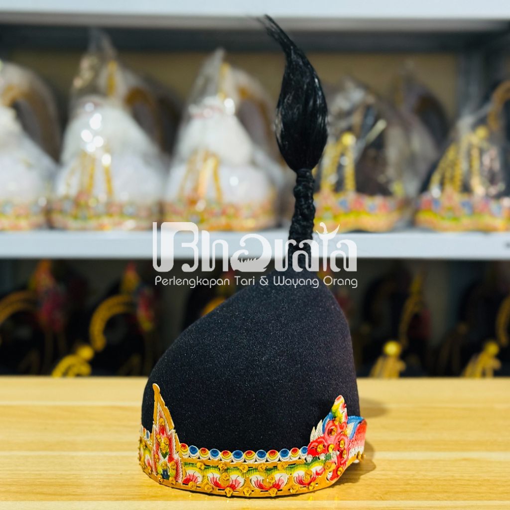 Irah-irahan/Kuluk/Mahkota Wayang Orang Gareng