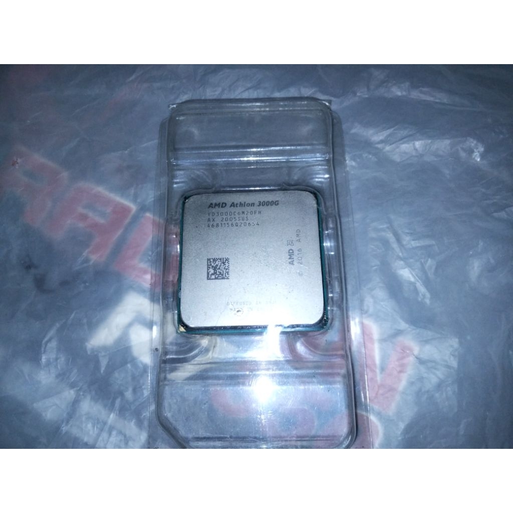 PROSESOR AMD ATHLON 3000G dan 200ge normal