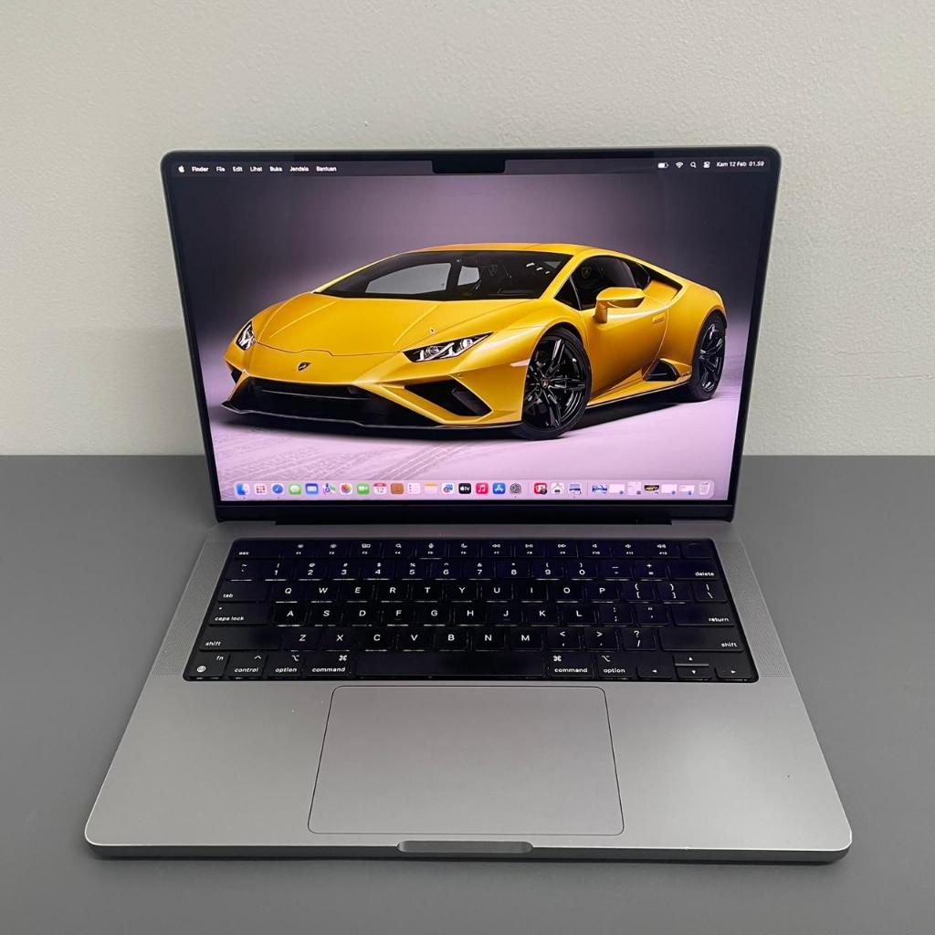 macbook pro 2021 m1 14inch Ram 16 SSD 512 GB mulus second bergaransi