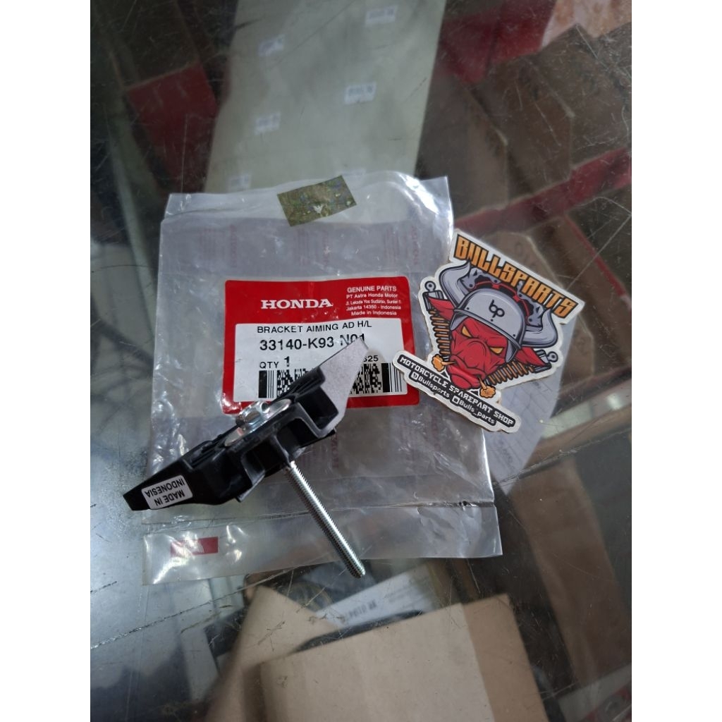 33140-K93-N01 baut setelan dudukan reflektor lampu depan head lamp honda SCOOPY FI 2017-2020 ring 12