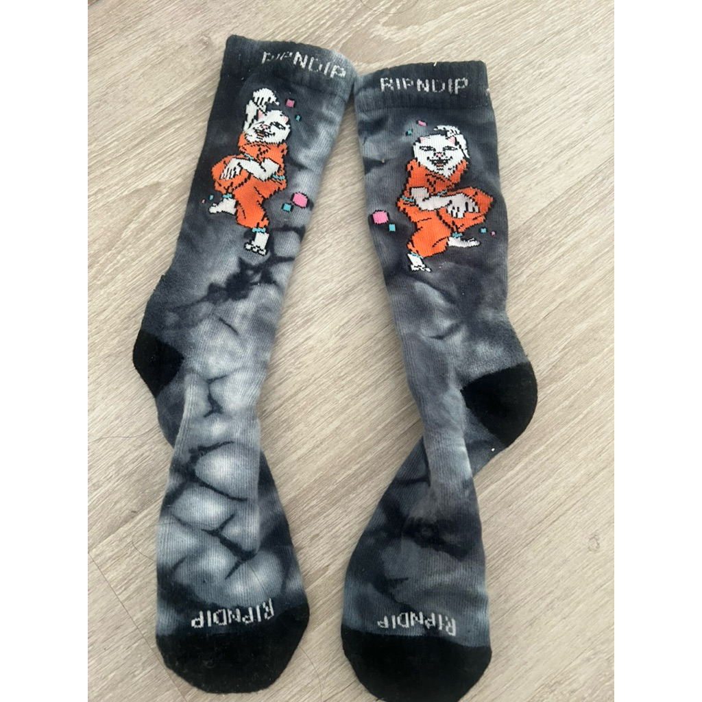 kaos kaki ripndip, rip n dip